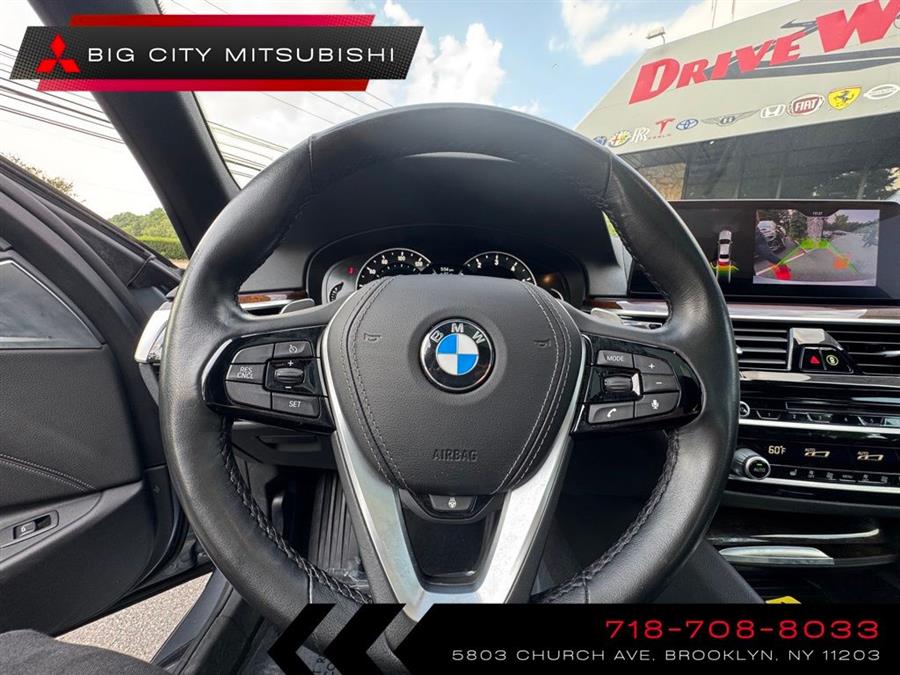 2019 BMW 5-Series 530i xDrive photo
