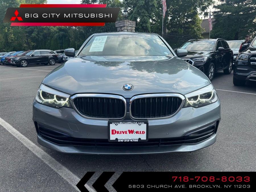 2019 BMW 5-Series 530i xDrive photo