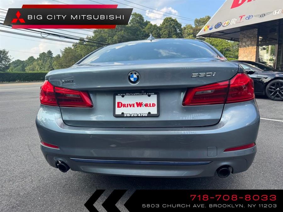 2019 BMW 5-Series 530i xDrive photo