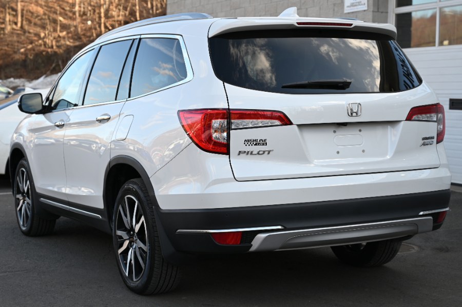 2022 Honda Pilot Touring 8-Passenger AWD photo