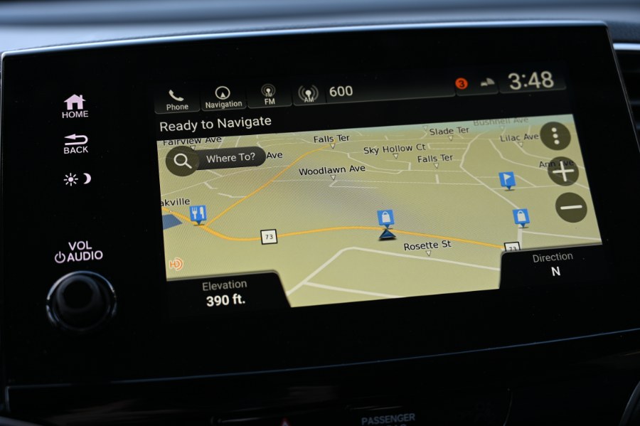 2022 Honda Pilot Touring 8-Passenger AWD photo