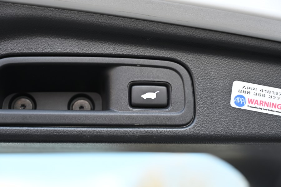 2022 Honda Pilot Touring 8-Passenger AWD photo