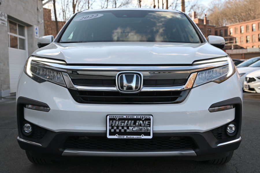 2022 Honda Pilot Touring 8-Passenger AWD photo