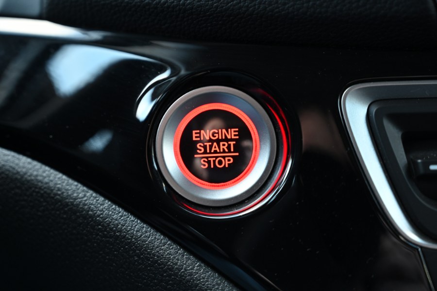 2022 Honda Pilot Touring 8-Passenger AWD photo