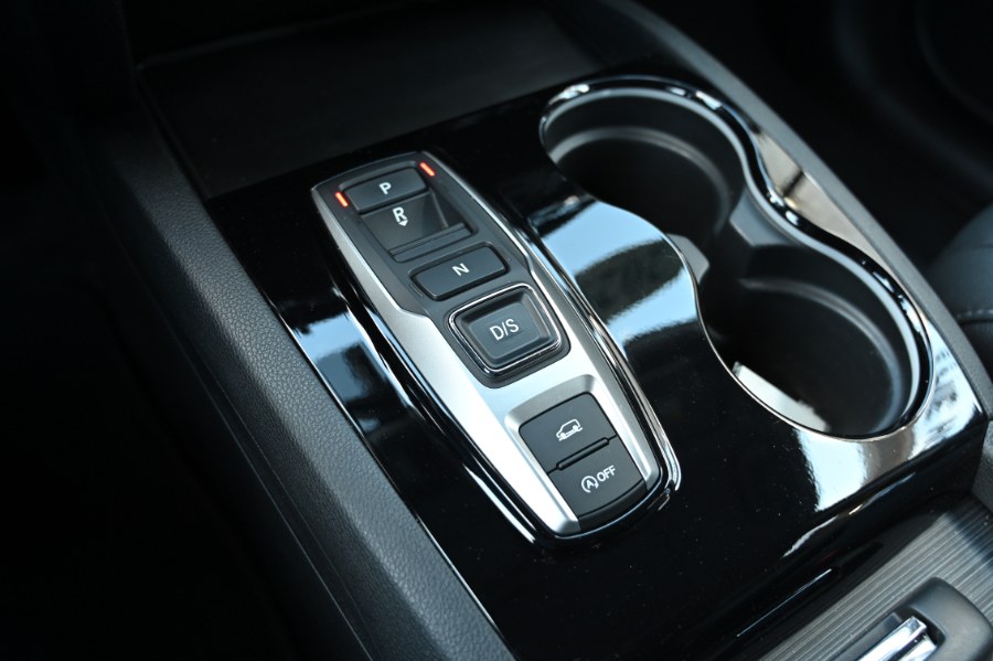 2022 Honda Pilot Touring 8-Passenger AWD photo