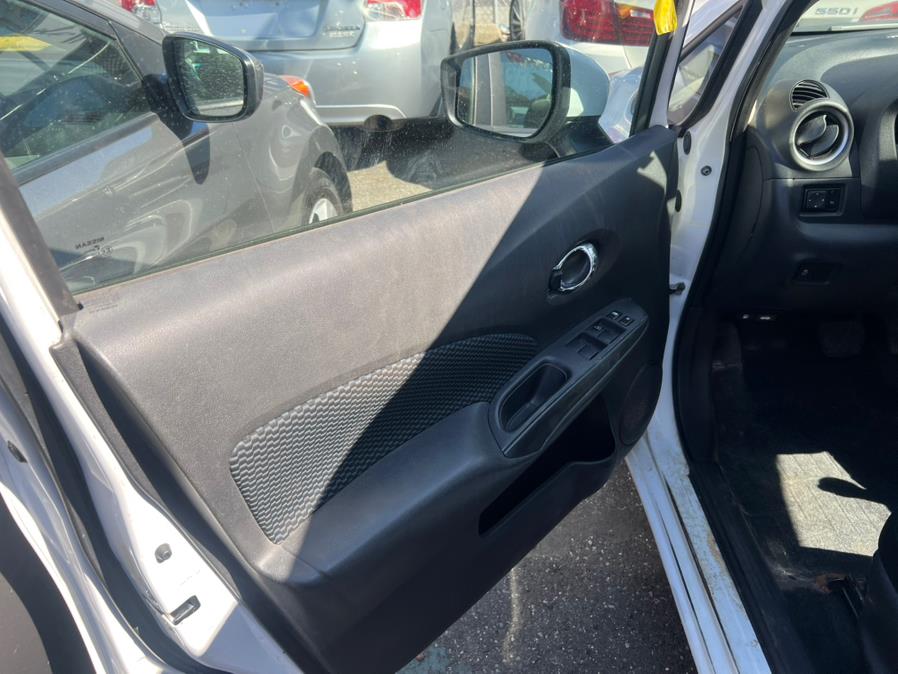 2017 Nissan Versa Note SV CVT photo