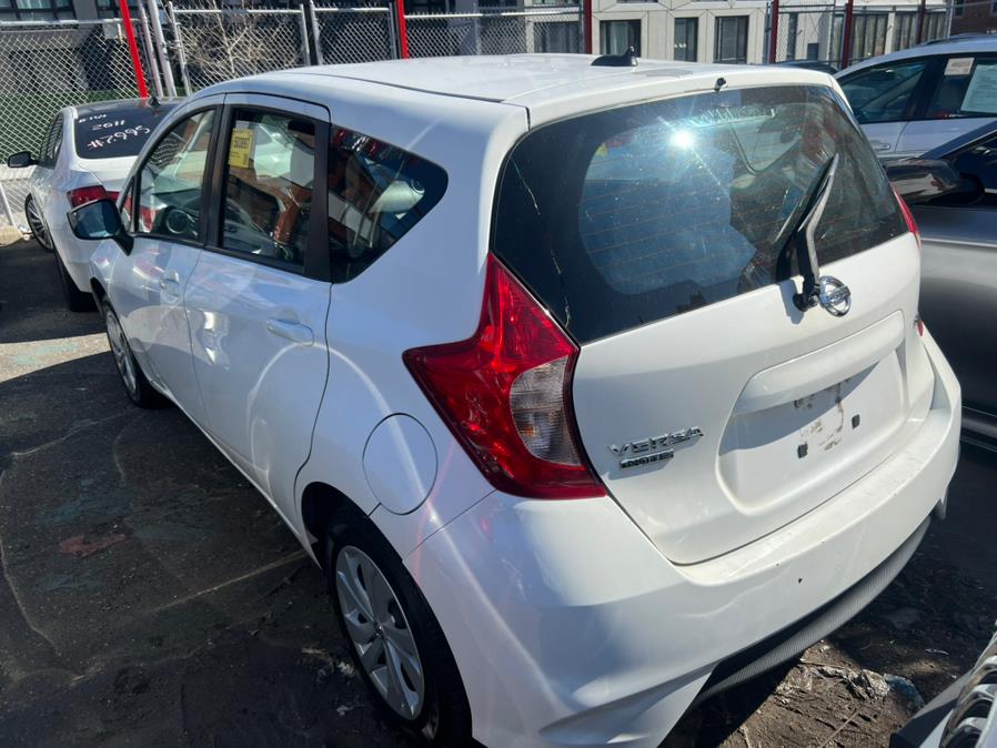 2017 Nissan Versa Note SV CVT photo