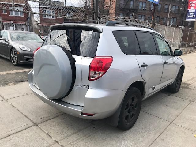 2007 Toyota RAV4 photo