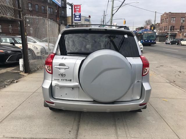 2007 Toyota RAV4 photo