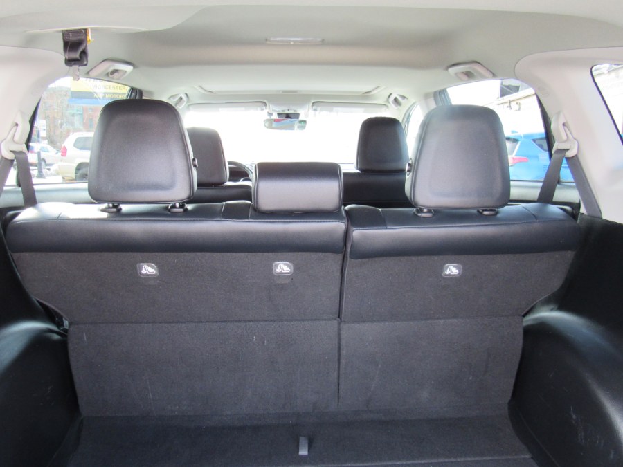 2017 Toyota RAV4 Platinum photo