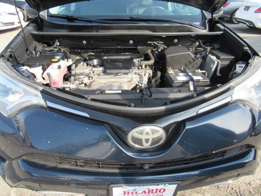 2017 Toyota RAV4 Platinum photo