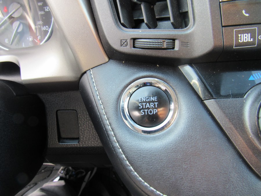 2017 Toyota RAV4 Platinum photo