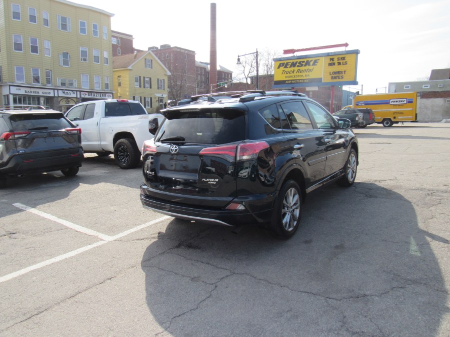 2017 Toyota RAV4 Platinum photo