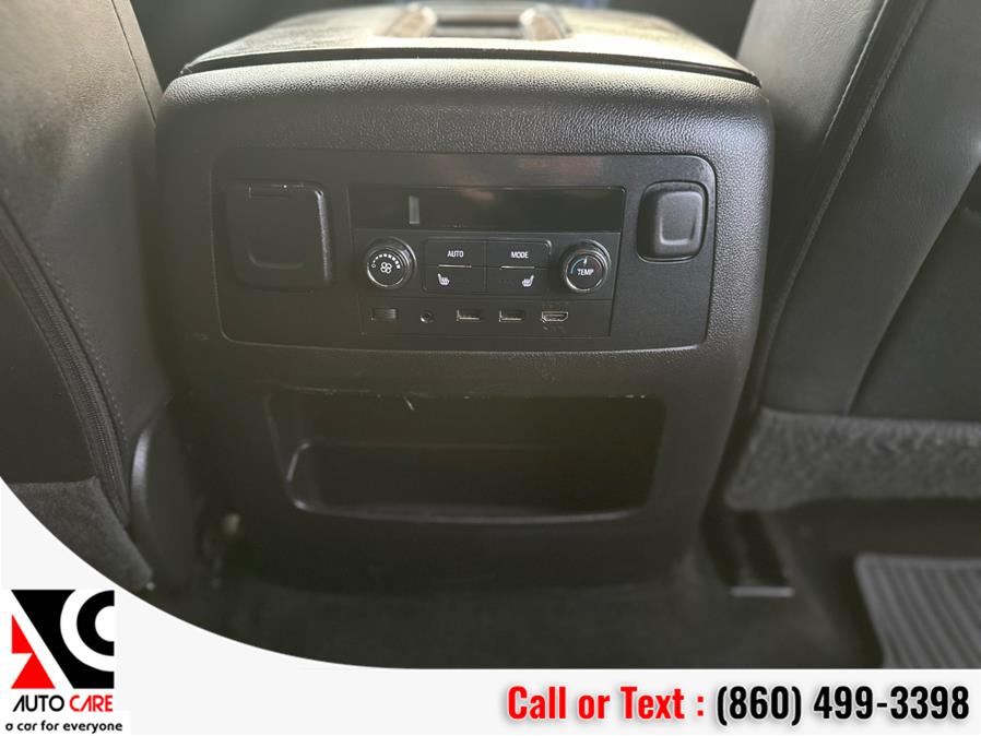 2017 GMC Yukon 4WD 4dr Denali photo