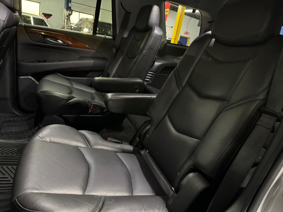 2018 Cadillac Escalade 4WD 4dr Luxury photo