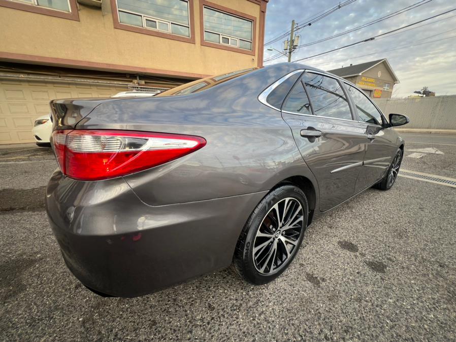 2016 Toyota Camry 4dr Sdn I4 Auto SE (Natl) photo