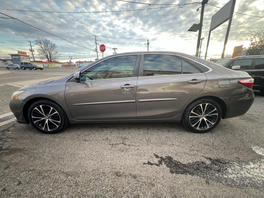 2016 Toyota Camry 4dr Sdn I4 Auto SE (Natl) photo