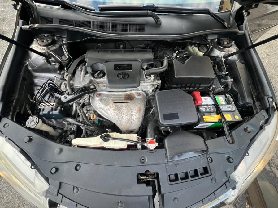 2016 Toyota Camry 4dr Sdn I4 Auto SE (Natl) photo