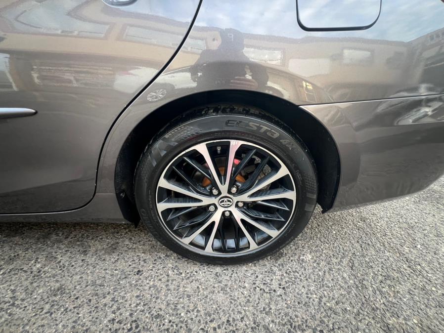 2016 Toyota Camry 4dr Sdn I4 Auto SE (Natl) photo