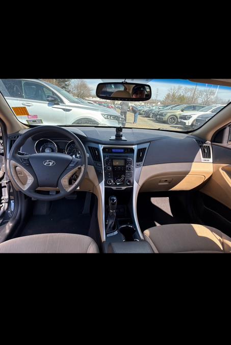 2011 Hyundai Sonata GLS photo