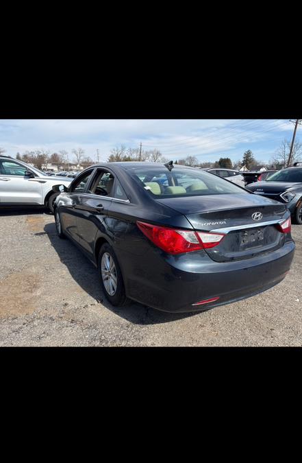 2011 Hyundai Sonata GLS photo