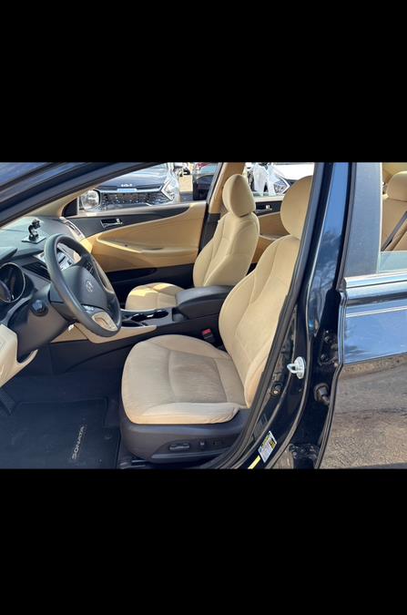 2011 Hyundai Sonata GLS photo