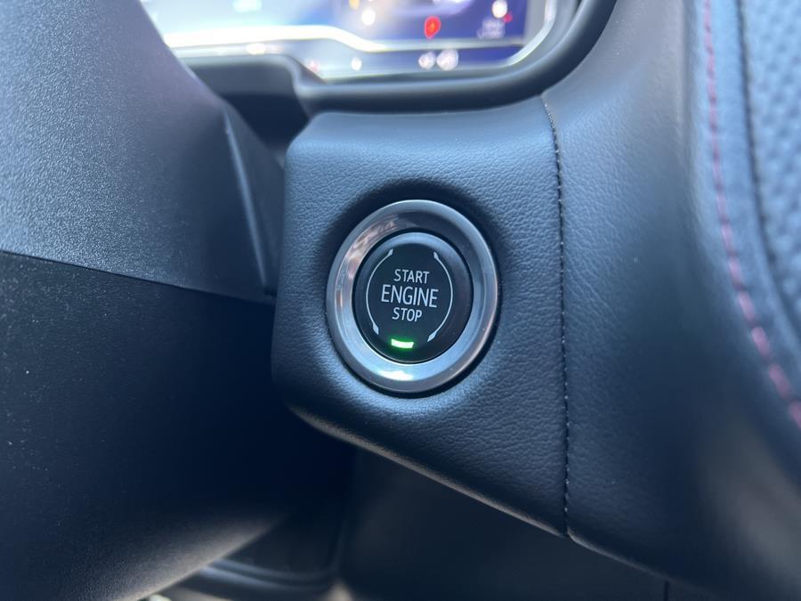 2022 Chevrolet Suburban 4WD 4dr RST photo