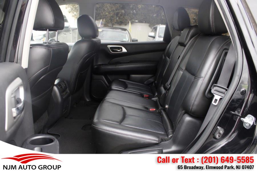 2014 Nissan Pathfinder S photo