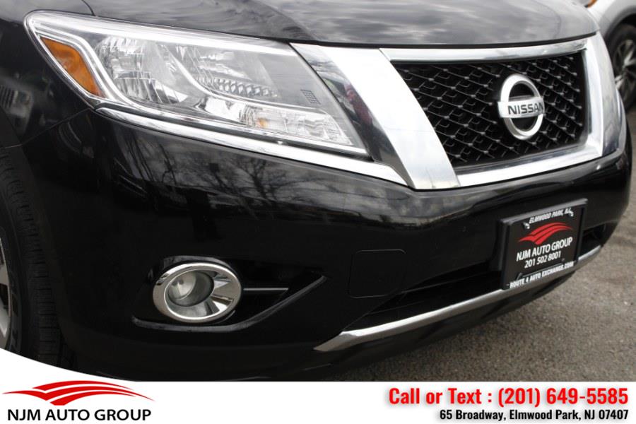 2014 Nissan Pathfinder S photo