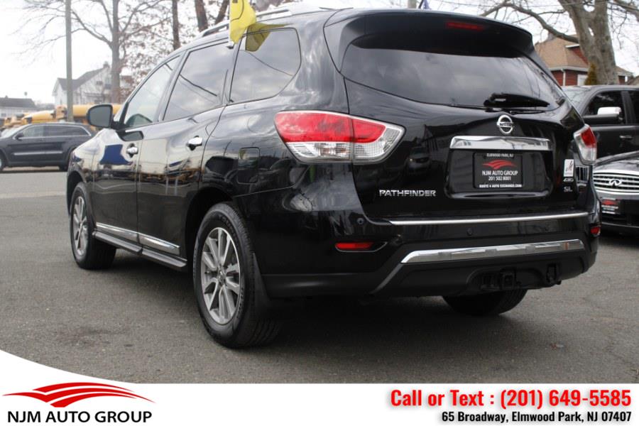 2014 Nissan Pathfinder S photo