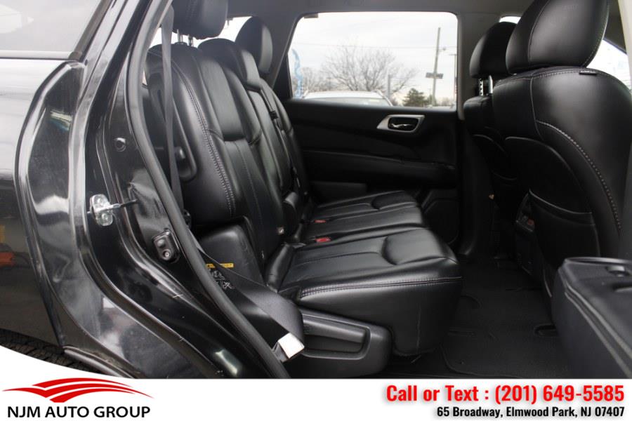 2014 Nissan Pathfinder S photo