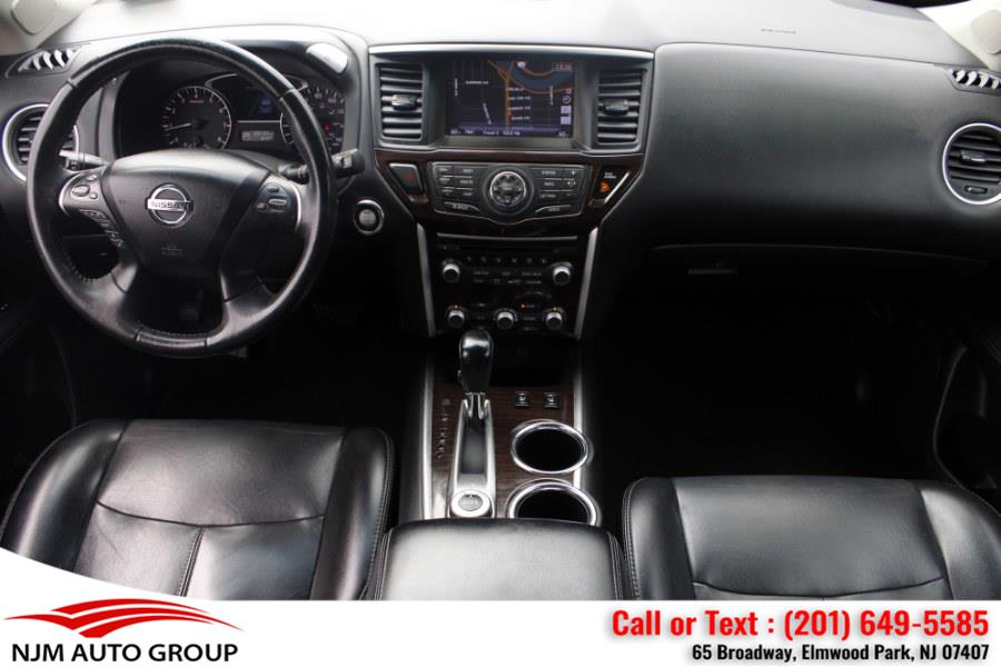 2014 Nissan Pathfinder S photo