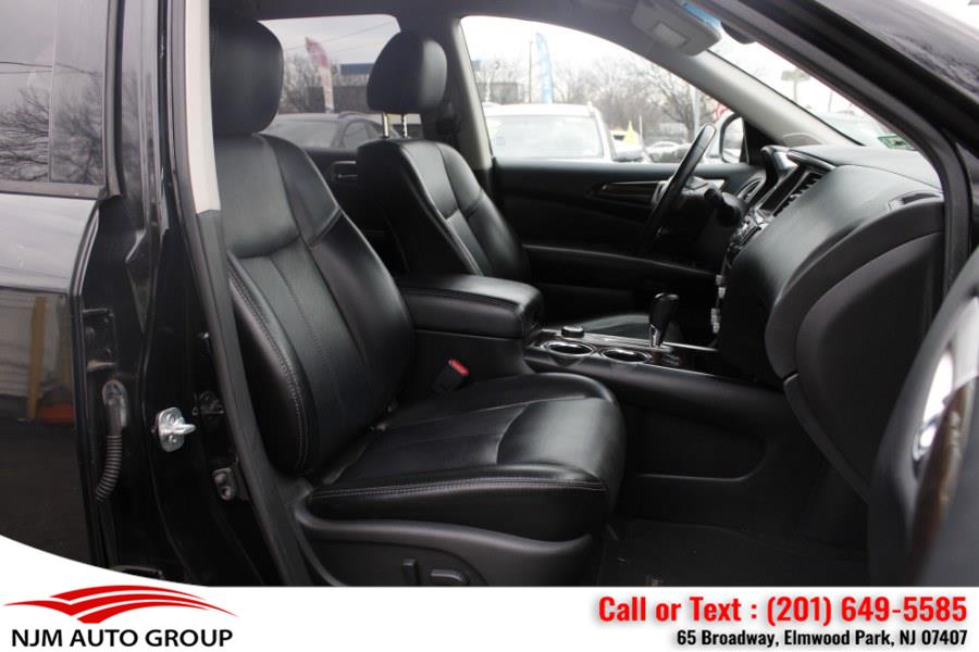 2014 Nissan Pathfinder S photo