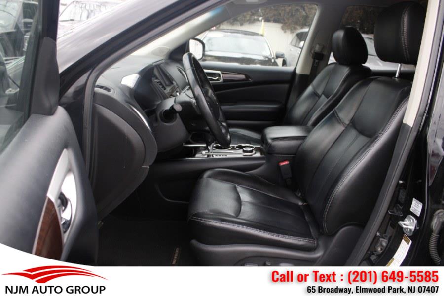2014 Nissan Pathfinder S photo