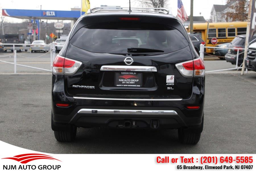 2014 Nissan Pathfinder S photo