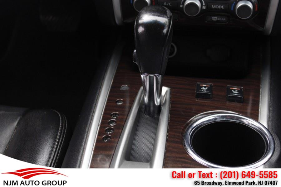 2014 Nissan Pathfinder S photo