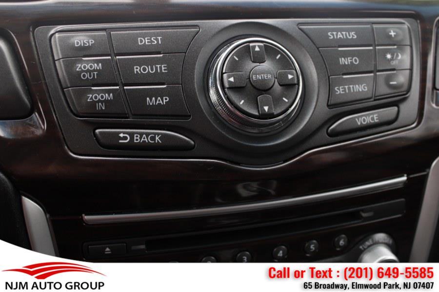 2014 Nissan Pathfinder S photo