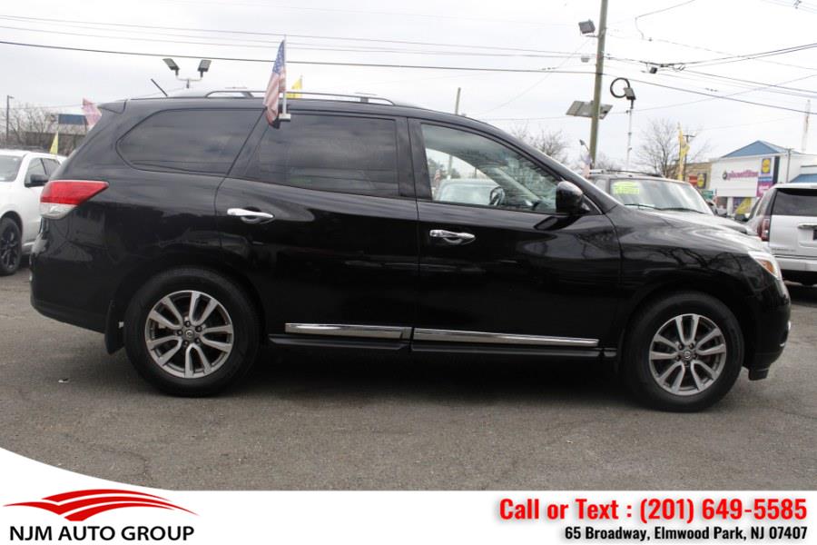 2014 Nissan Pathfinder S photo