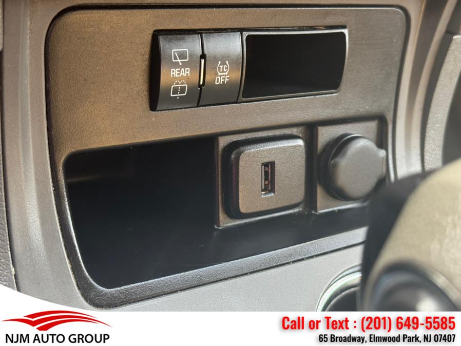 2016 Chevrolet Traverse AWD 4dr LS photo