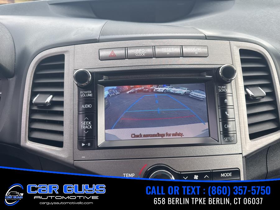 2014 Toyota Venza LE photo
