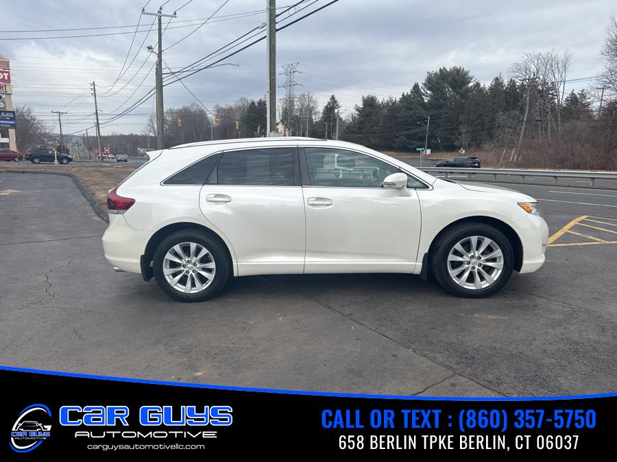 2014 Toyota Venza LE photo
