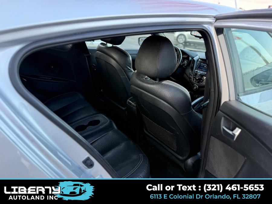 2016 Hyundai Veloster 3dr Cpe Auto Turbo photo