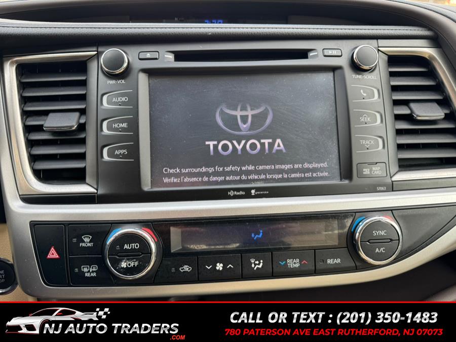 2014 Toyota Highlander XLE photo