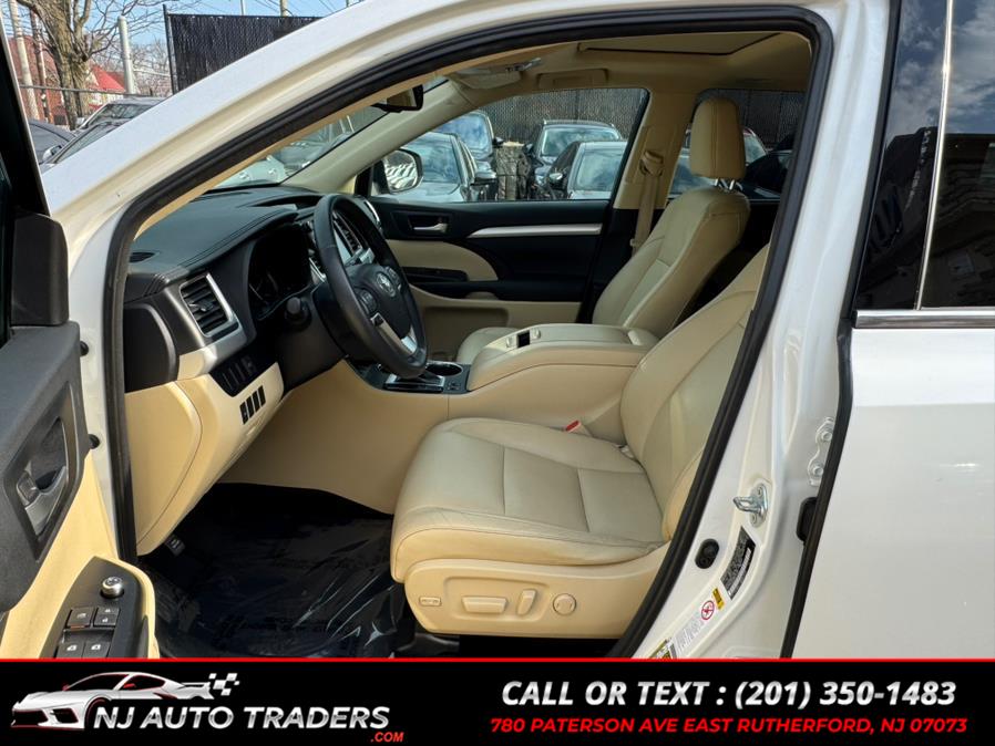 2014 Toyota Highlander XLE photo