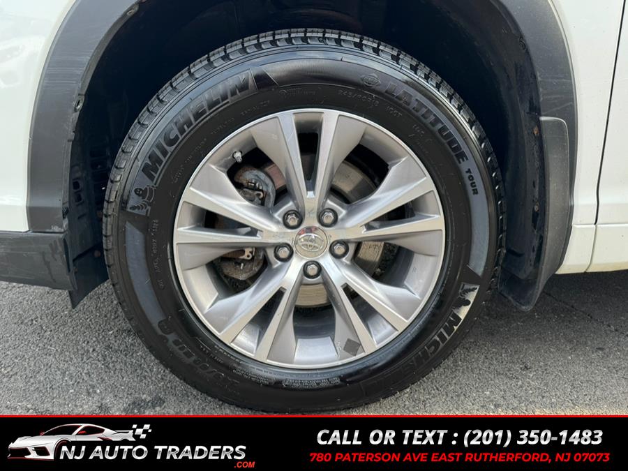 2014 Toyota Highlander XLE photo