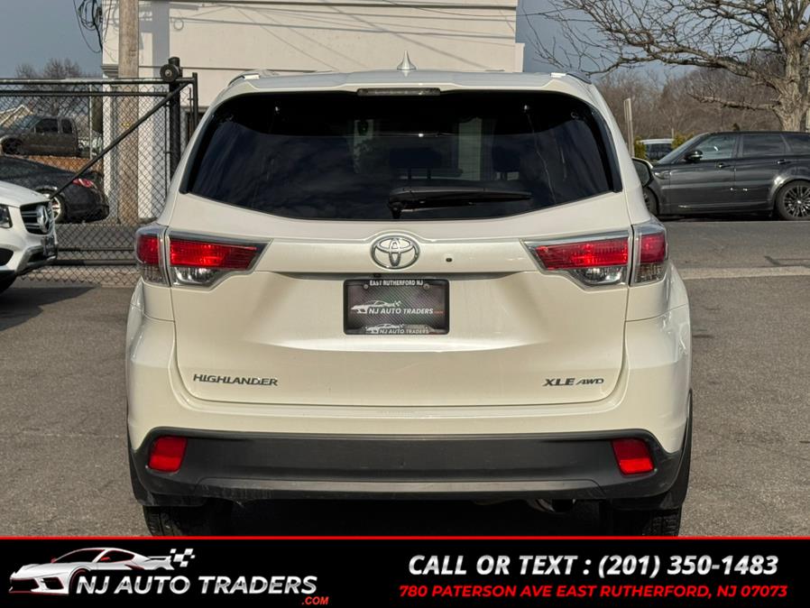 2014 Toyota Highlander XLE photo