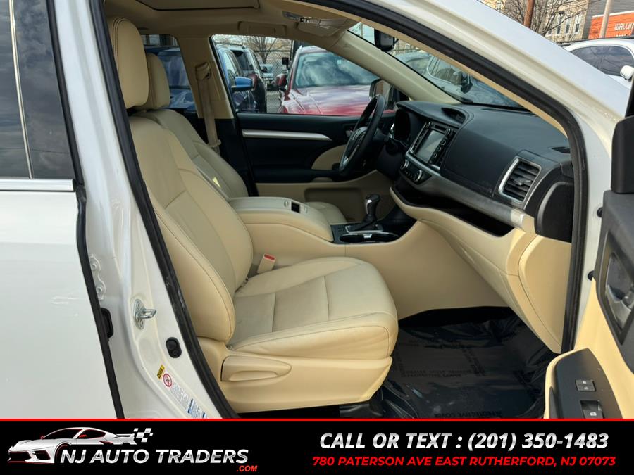 2014 Toyota Highlander XLE photo