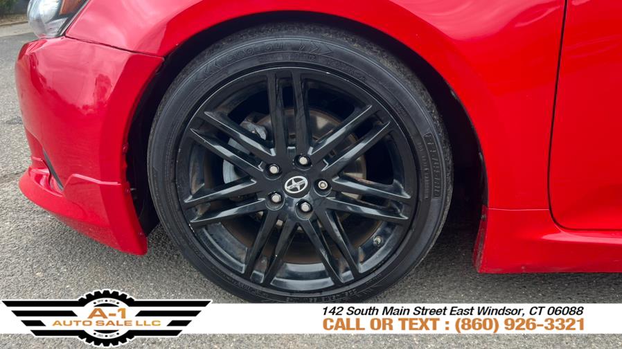 2013 Scion tC photo