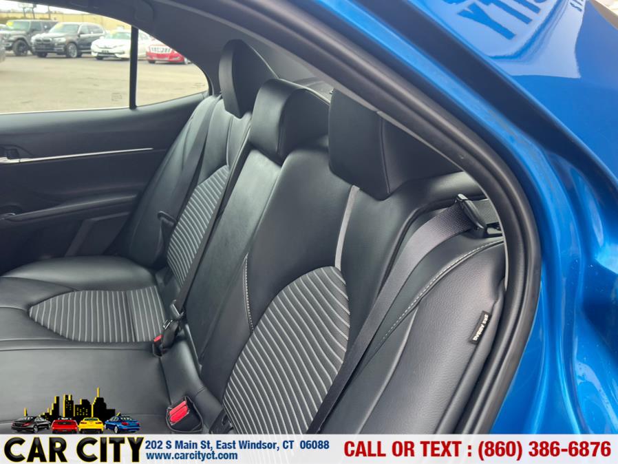 2019 Toyota Camry SE Auto (Natl) photo