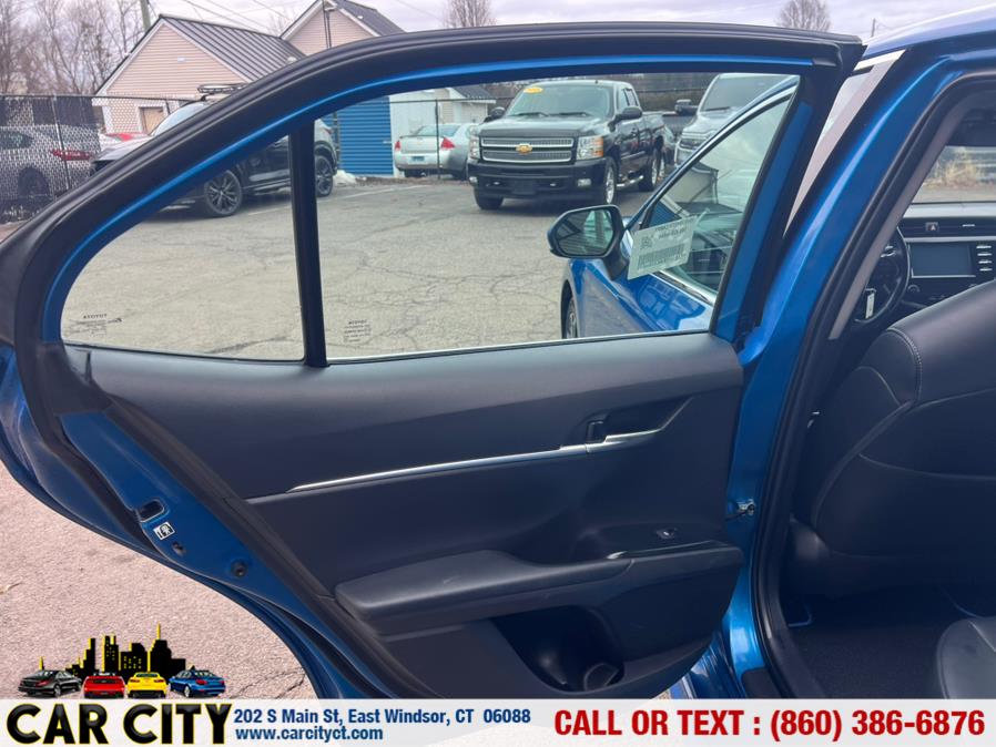 2019 Toyota Camry SE Auto (Natl) photo